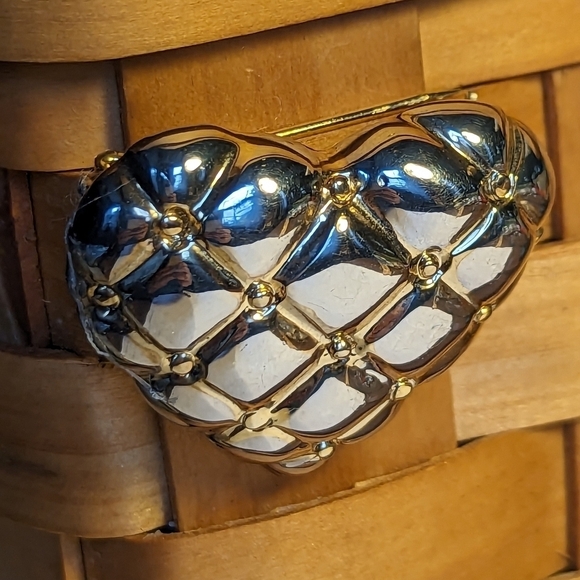 💕 Vintage Heart woven Silvertone with gold tone design criss  cross brooch … - Picture 8 of 12